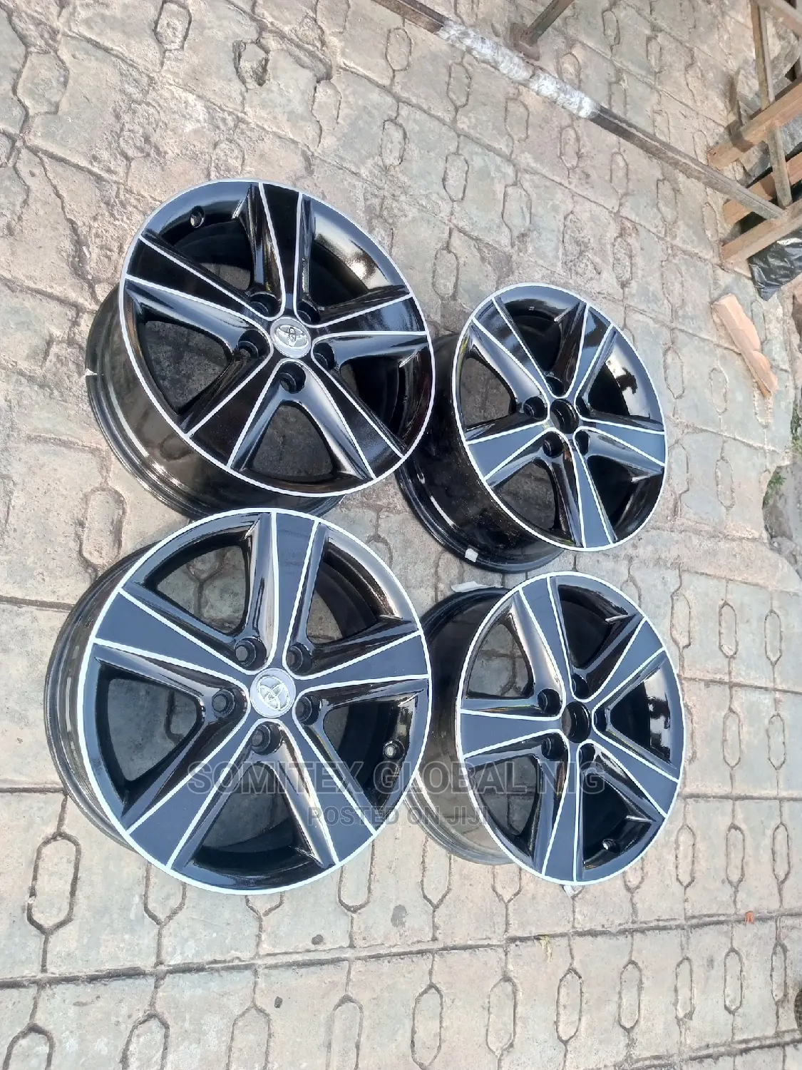 Toyota Camry Sport 17rim