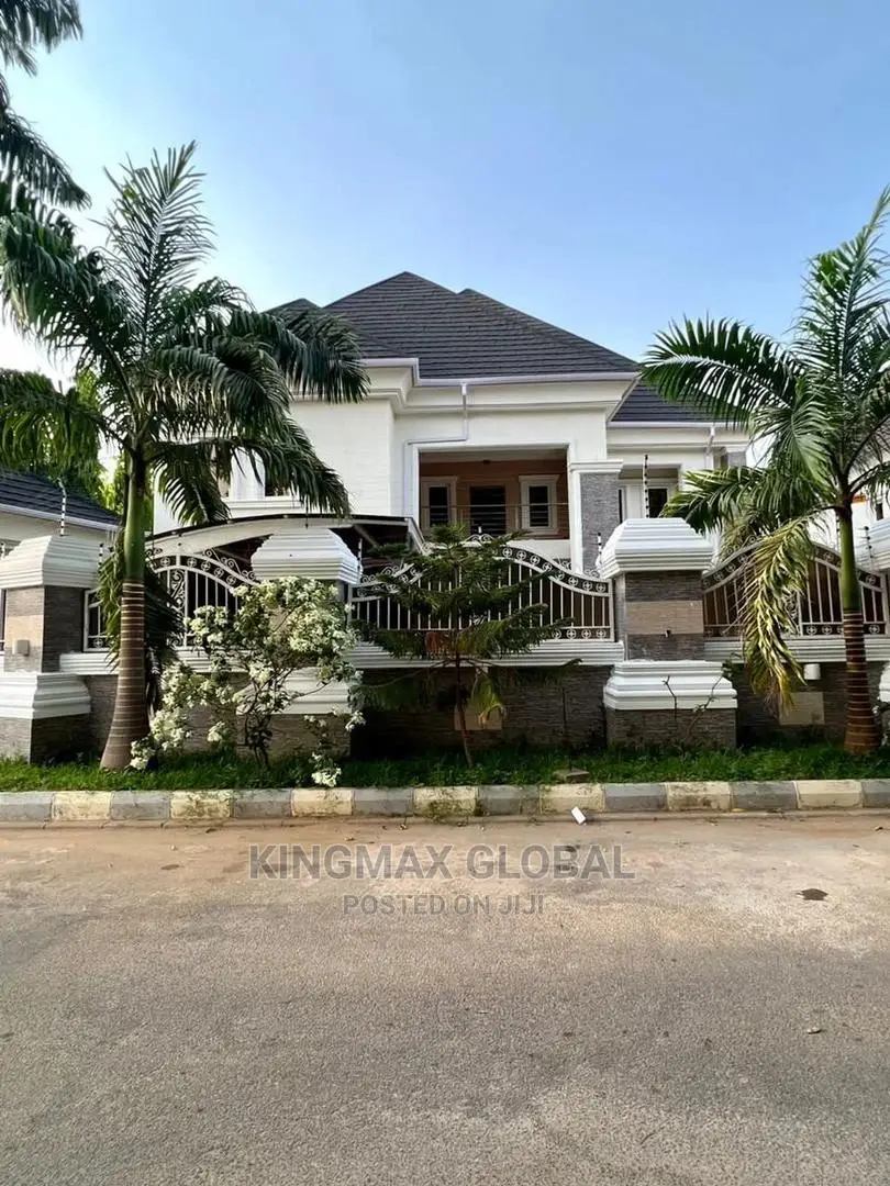 6bdrm Duplex in Maitama for sale
