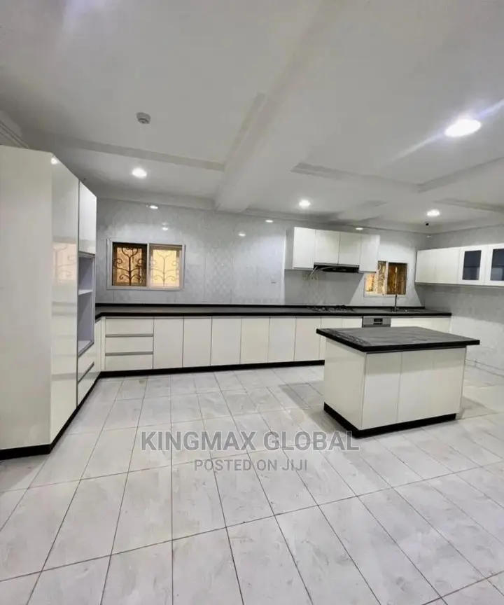 6bdrm Duplex in Maitama for sale