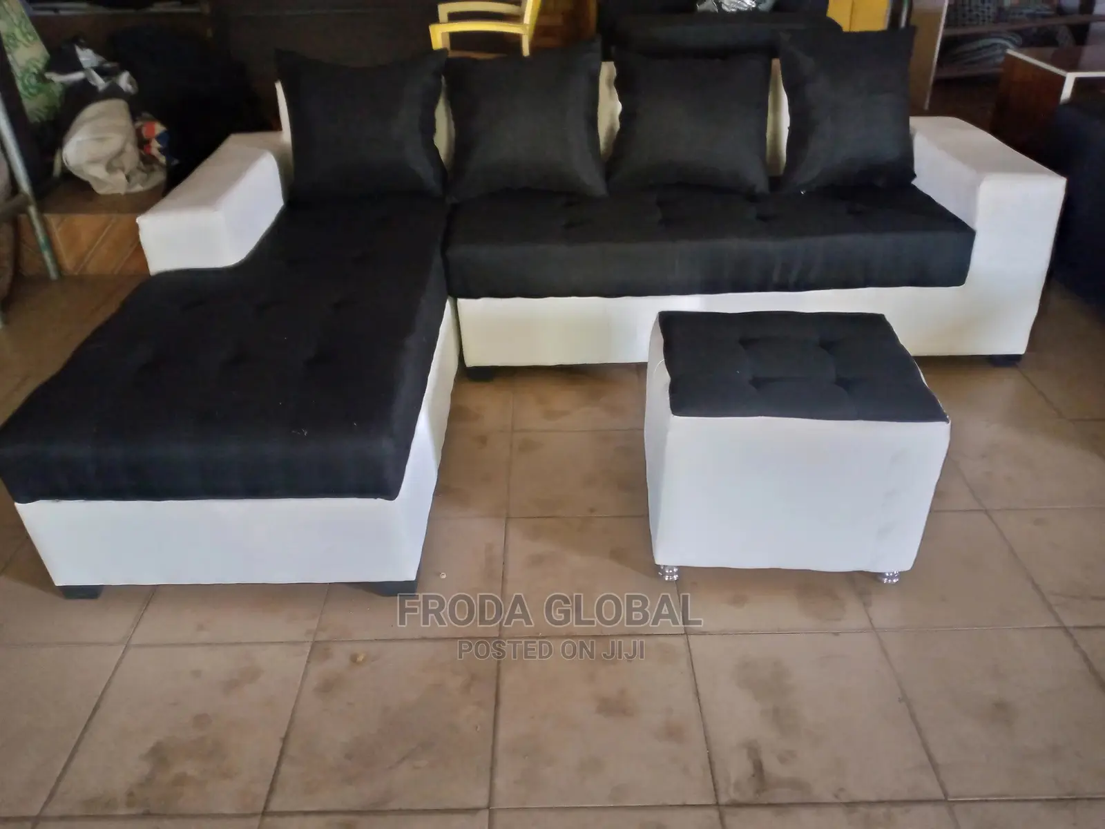 L-Shape Sofa Chair and Ottoman Table. White/Black Couch