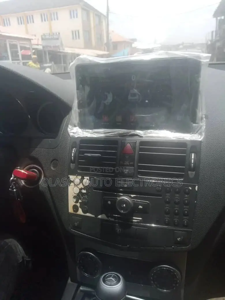 Mercedes Benz C300 and Ml Car Android