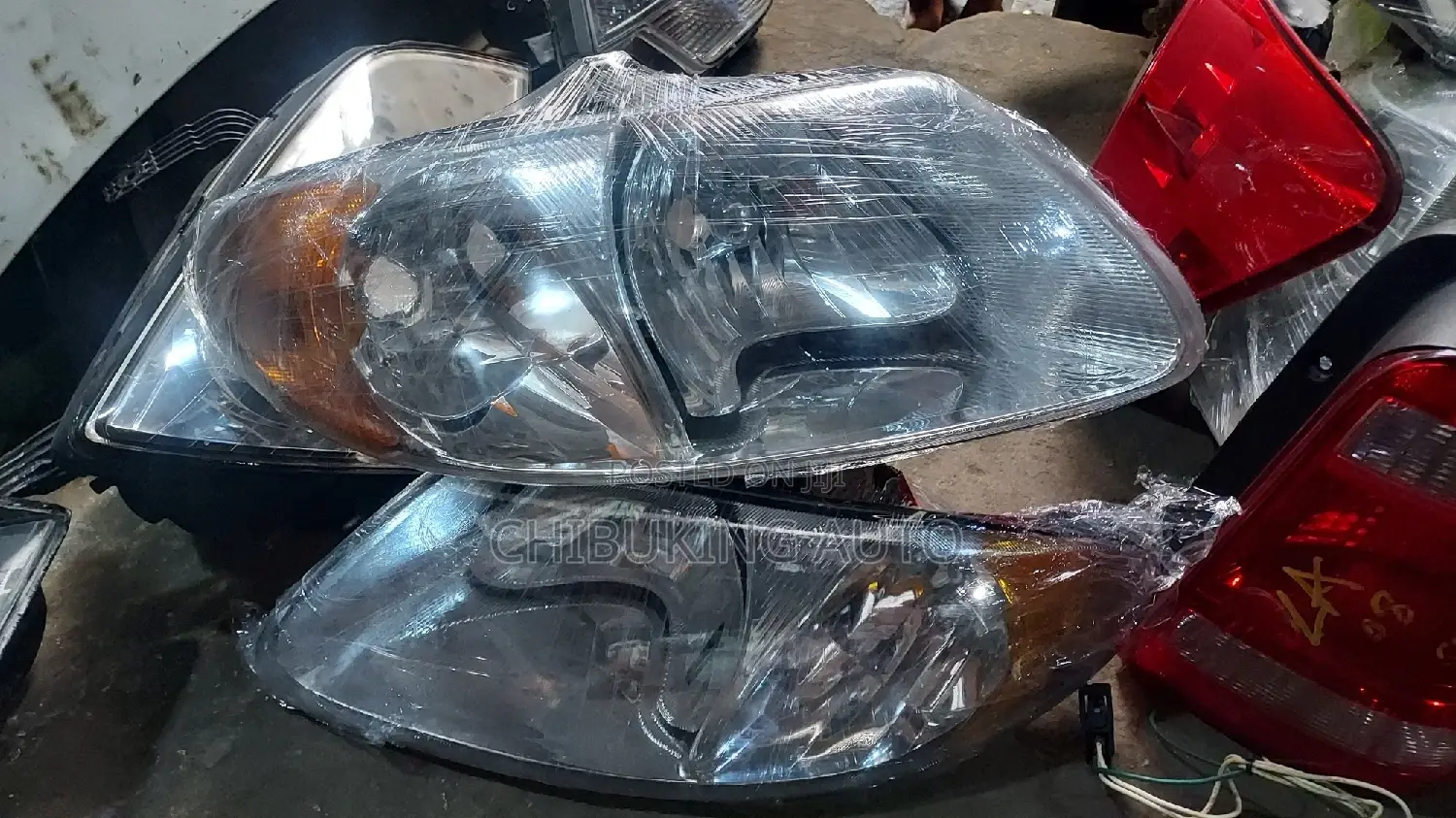 Headlamp Dodge Caravan 2000