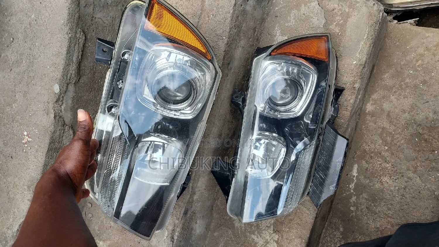 Headlamp Dodge Charger 2010