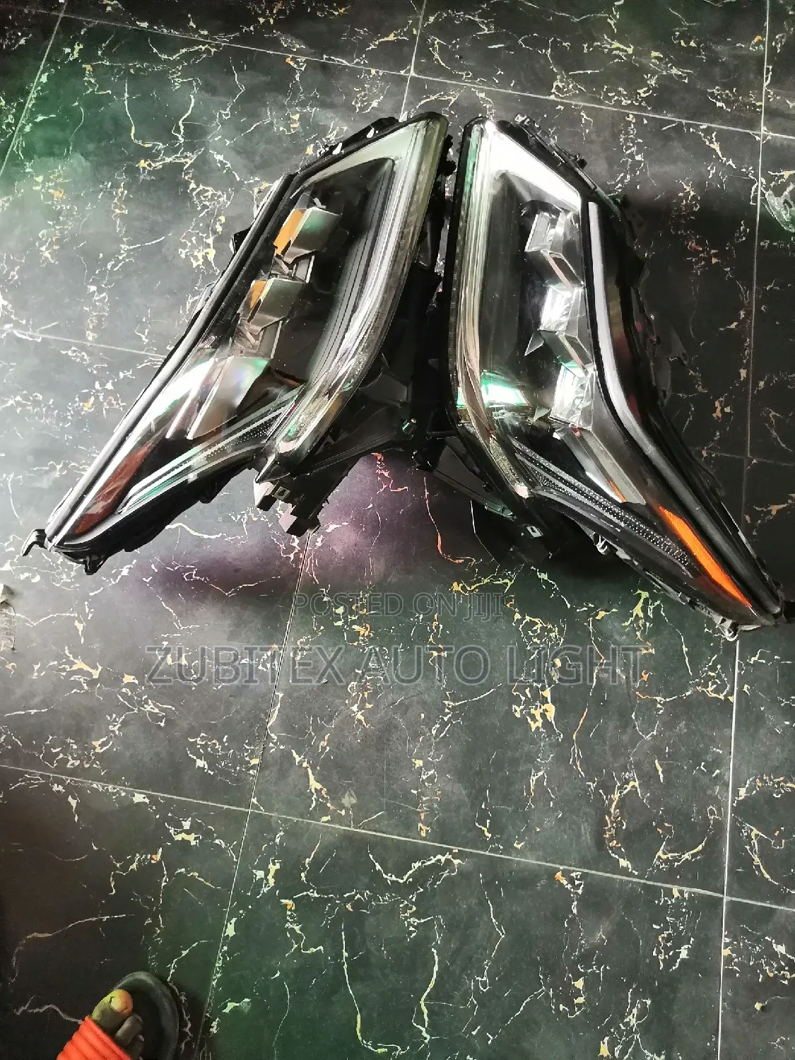 Set Headlamp Lx470 LEXUS