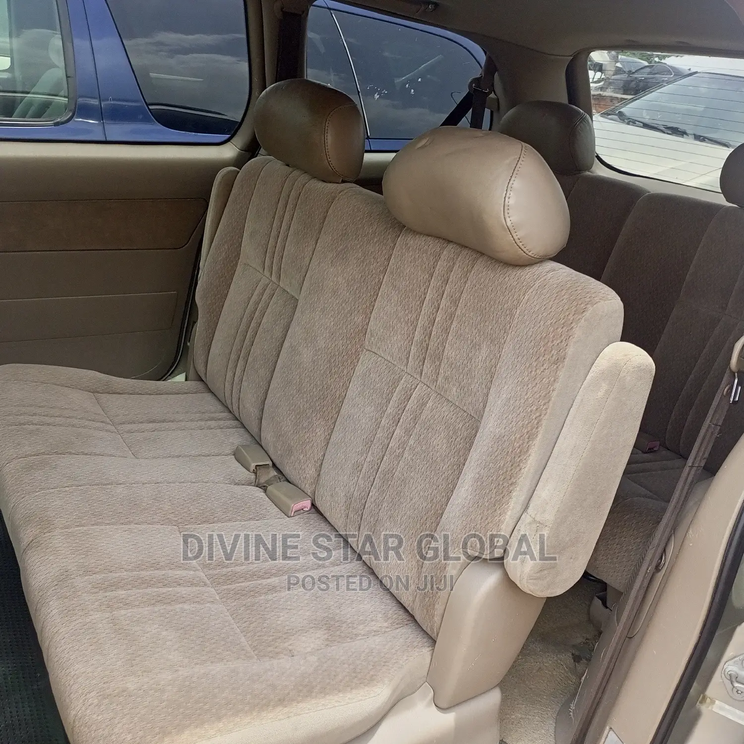 Toyota Sienna LE 2003 Gold