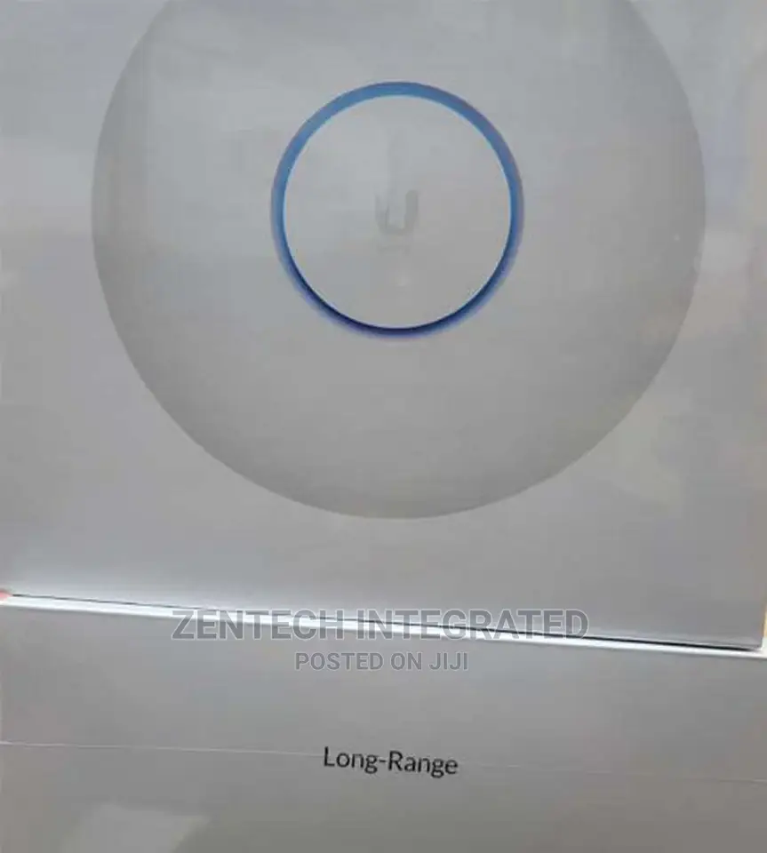 Ubiquiti UAP-U6-PRO 
Access Point.