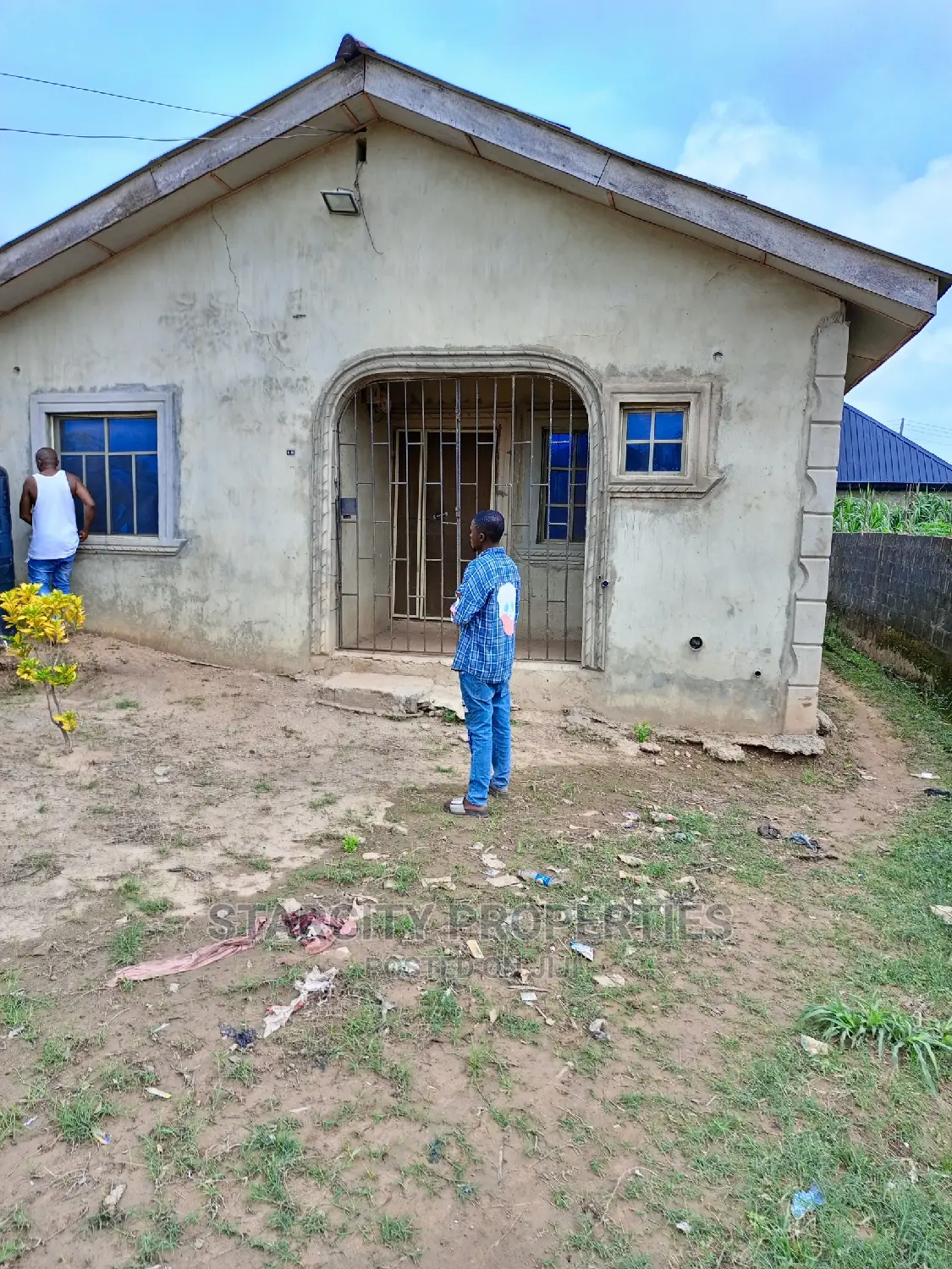 Furnished 2bdrm Bungalow in T.K Balogun Estate, Agric for sale