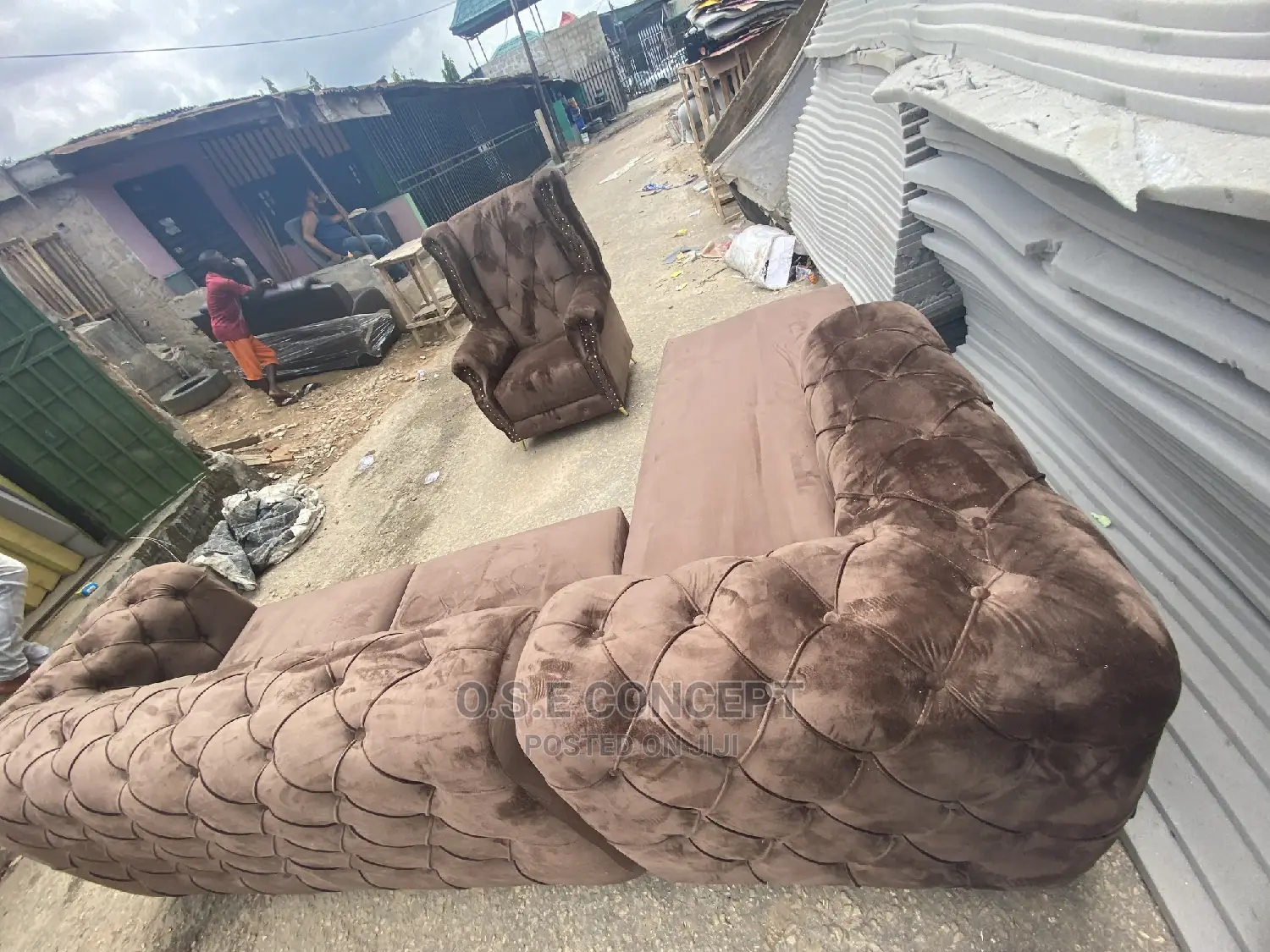 Exquisite Brown Lshape With Royal Sitter