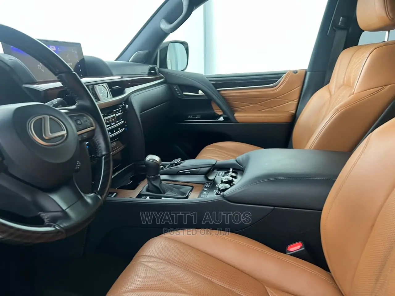 Lexus LX 570 (5 seats) AWD 2020 White