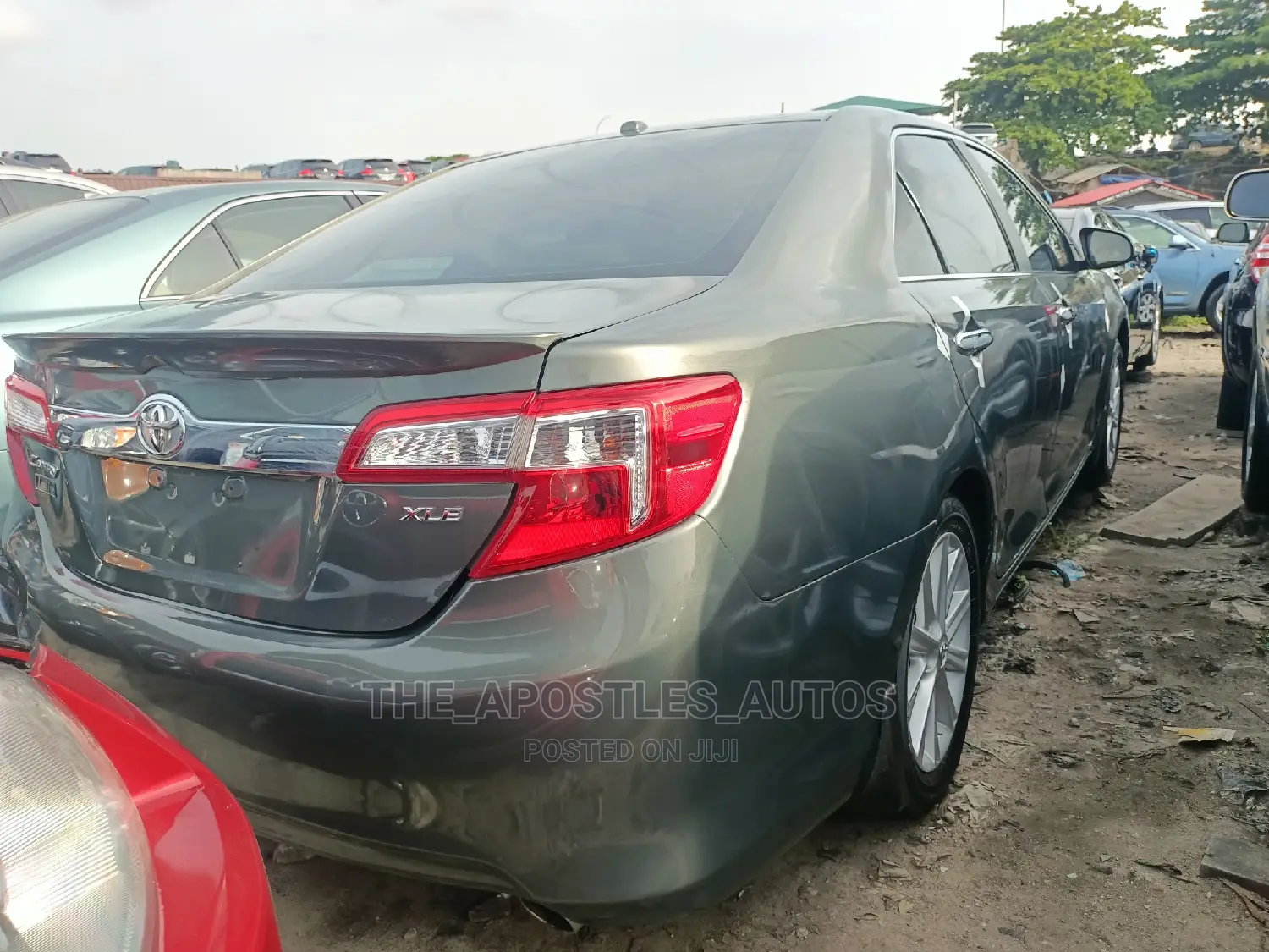 Toyota Camry XLE V6 4dr Sedan (3.5L 6cyl 6A) 2013 Green