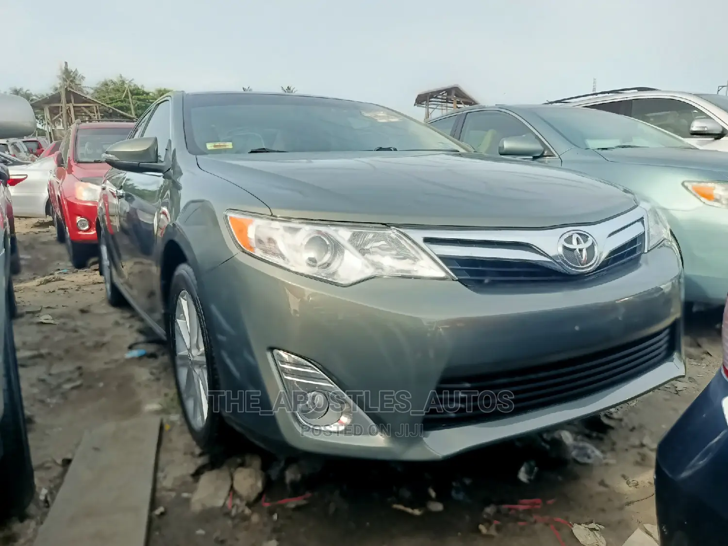 Toyota Camry XLE V6 4dr Sedan (3.5L 6cyl 6A) 2013 Green