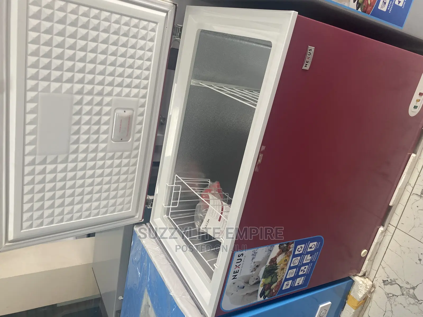 Nexus Chest Freezer Wine Red 200 Liters