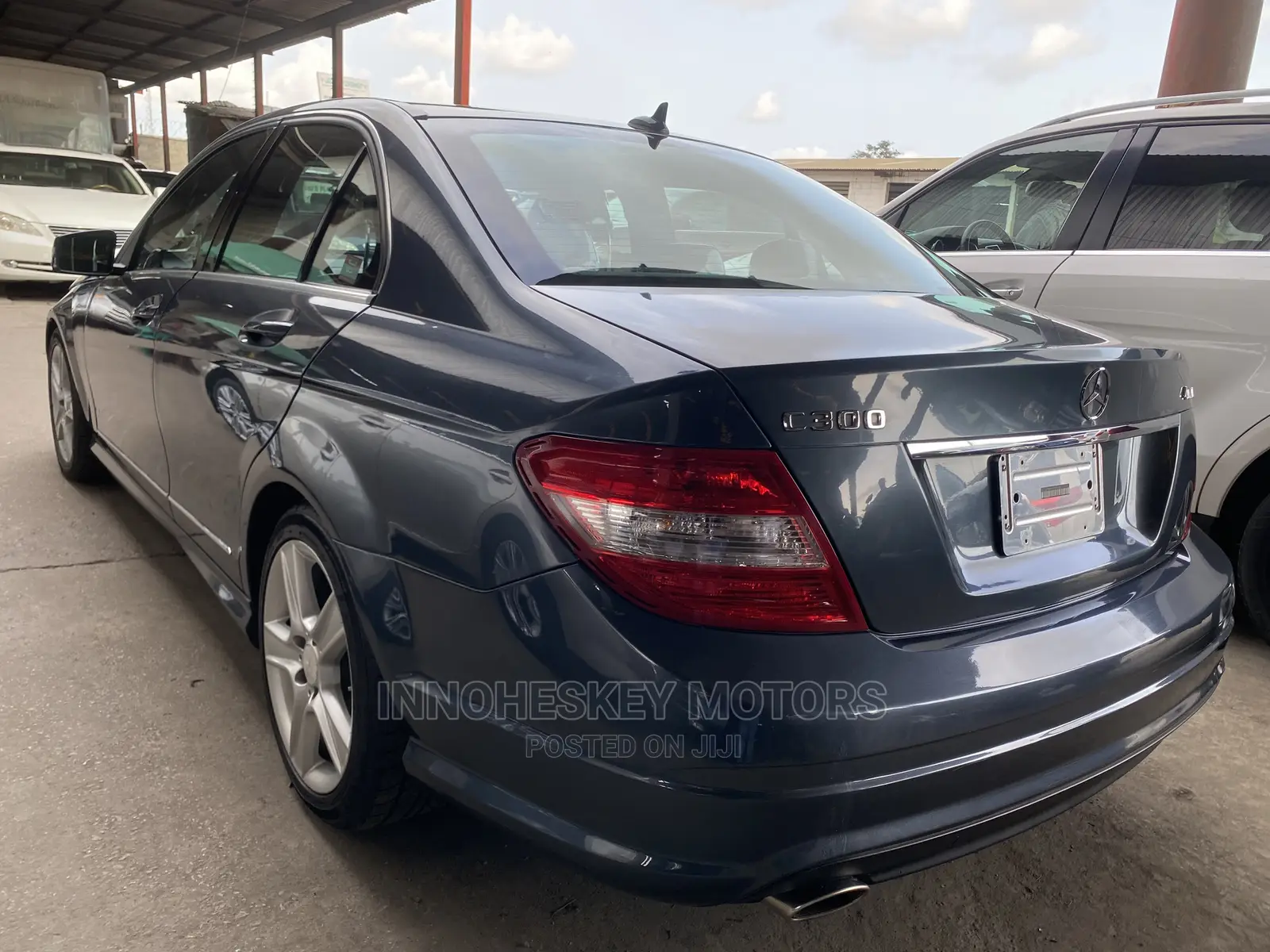 Mercedes-Benz C300 2010 Gray