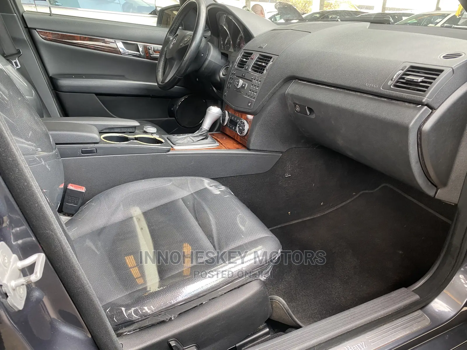 Mercedes-Benz C300 2010 Gray