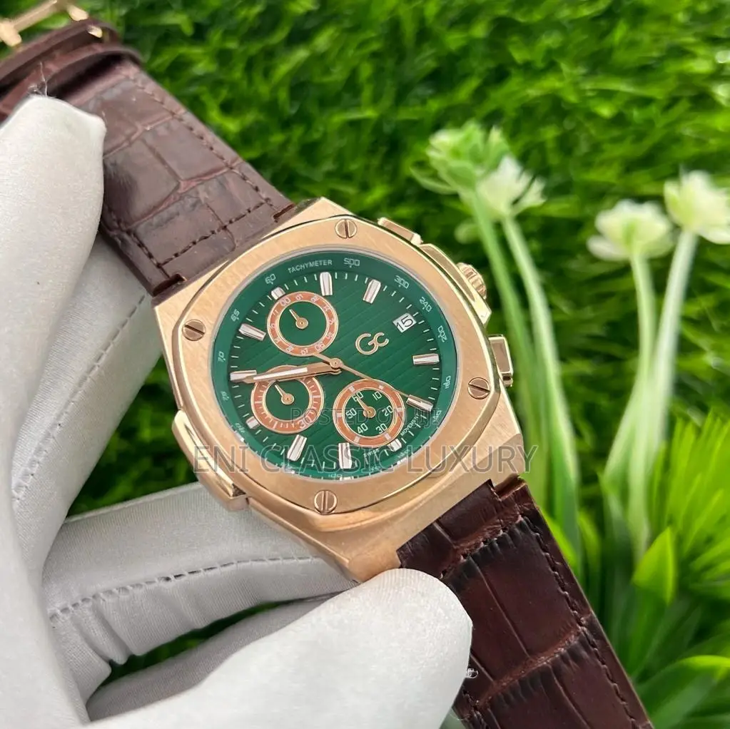 Quality Leather Wristwatch for Men