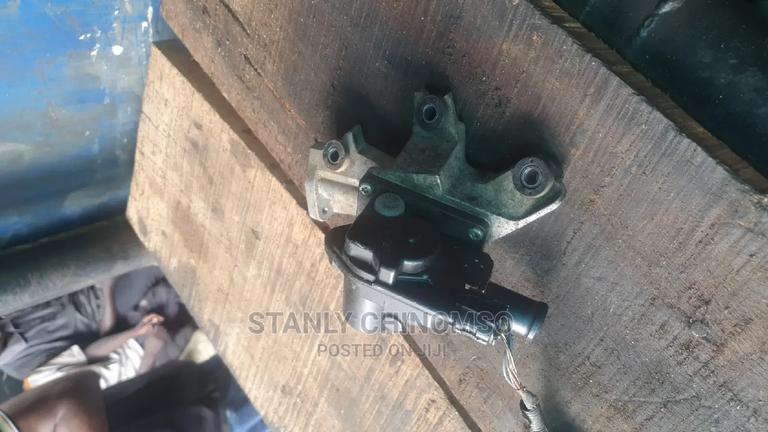 Vacuum for Toyota Tundra 3ur