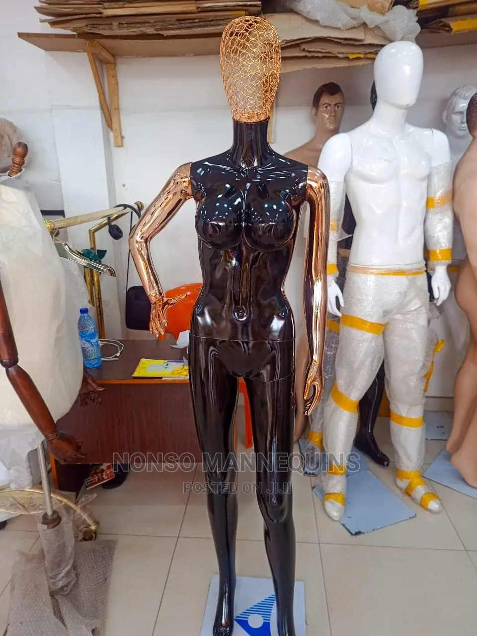 Basket Head Glossy Black and Rose Gold Female Mannequin