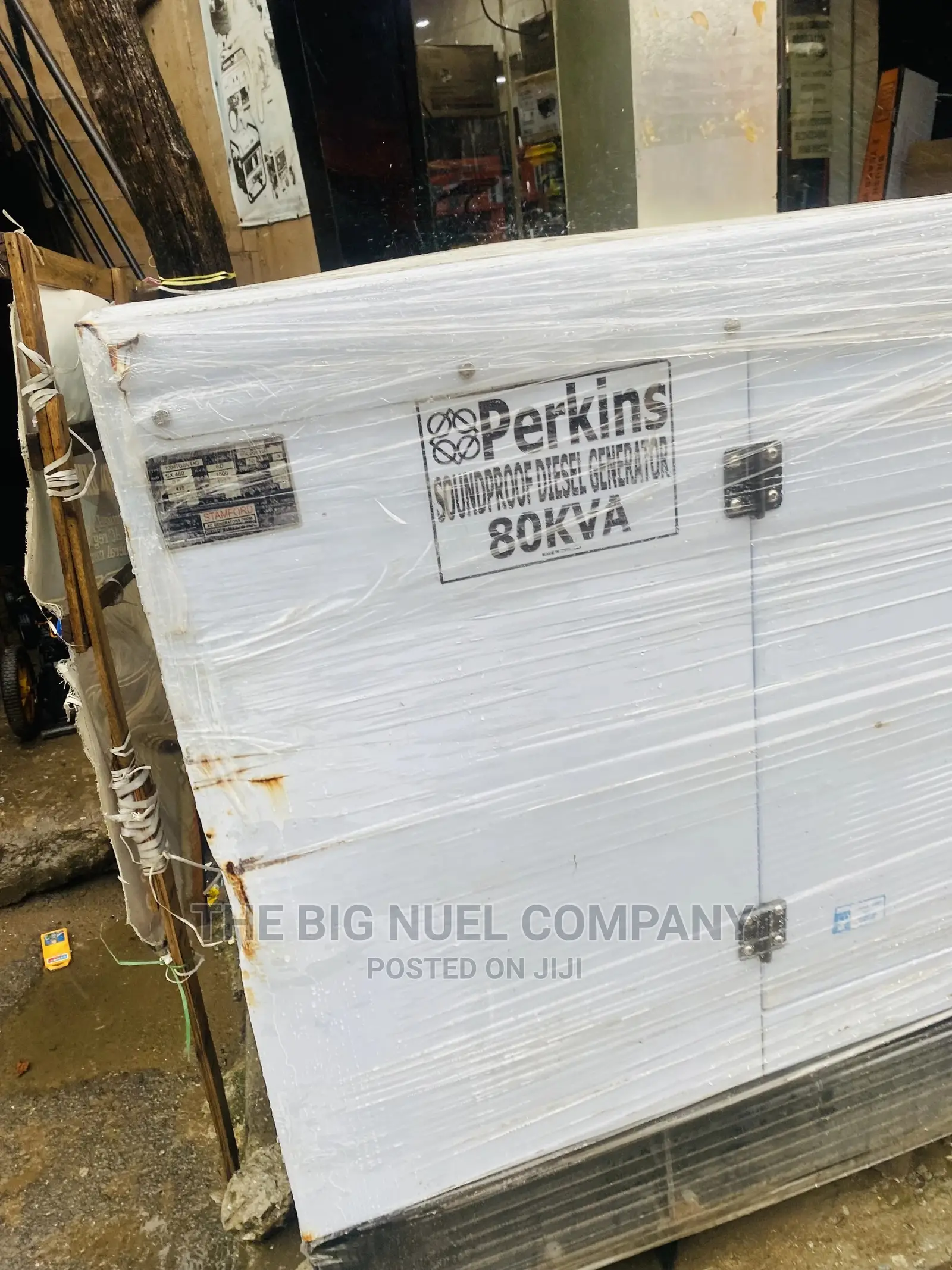 Quality and Standard Soundproof Diesel Generator80kv