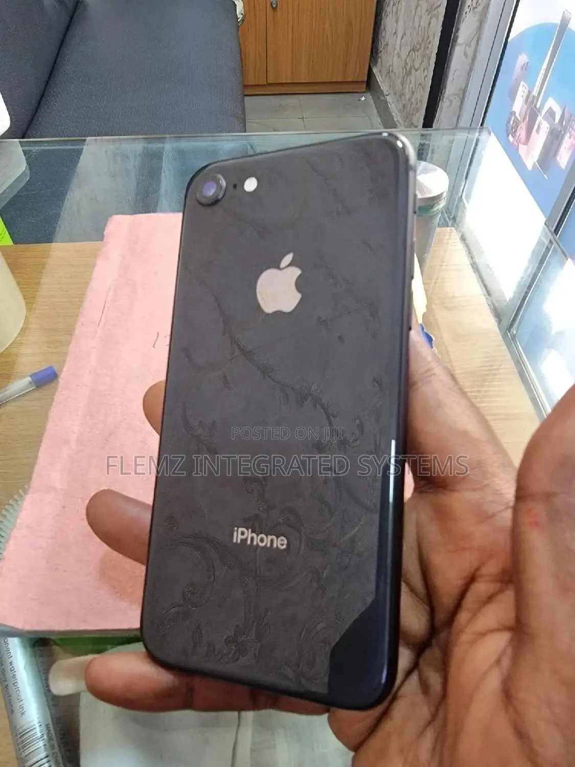 Apple iPhone 8 64 GB Black