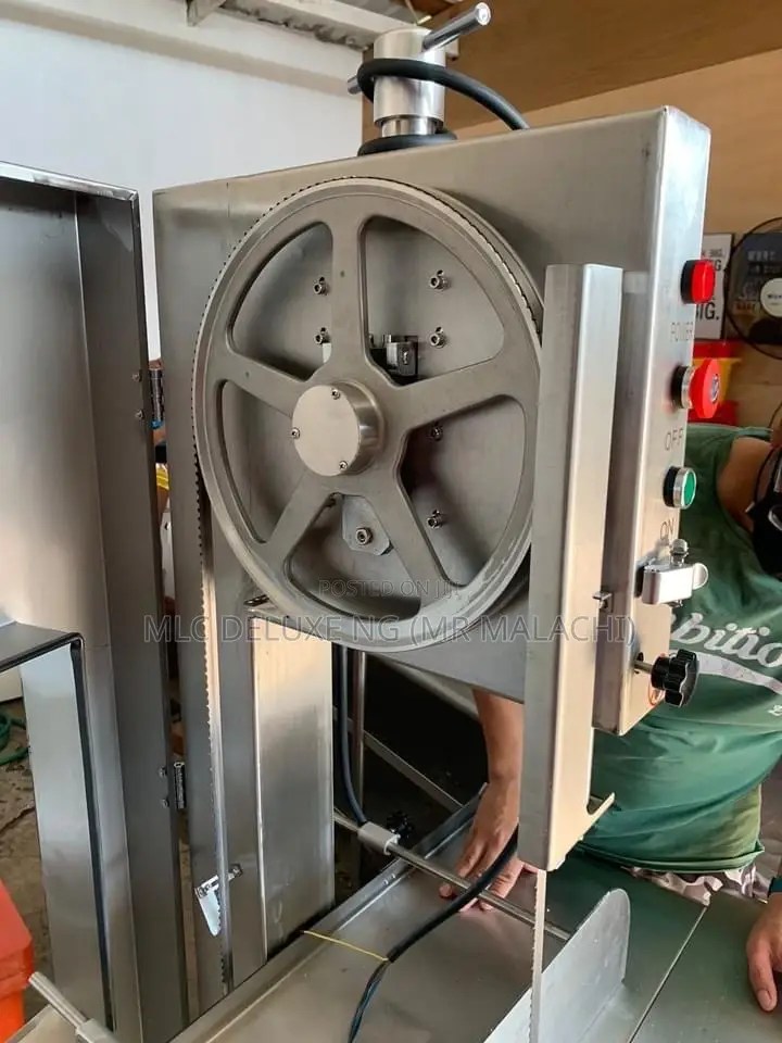 STANDING TYPE BUTCHERY MACHINE/Standing Band Saw Machine