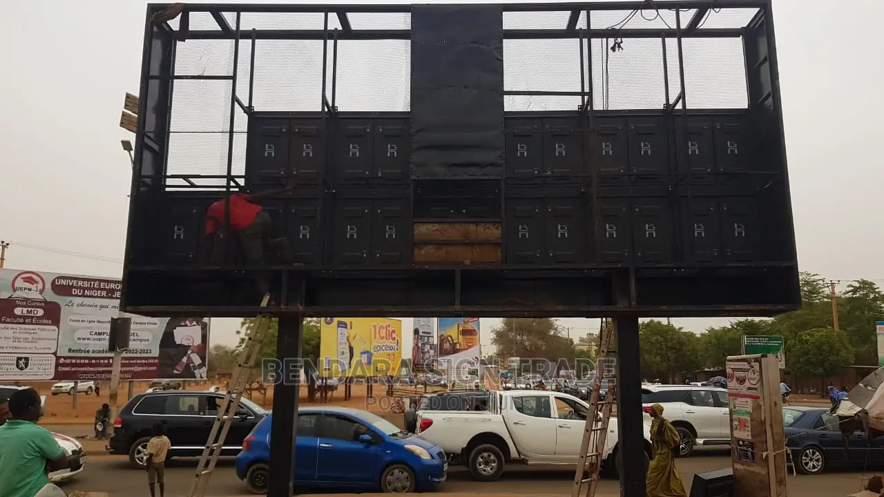 Cabinet Outdoor Large Video Display Screen