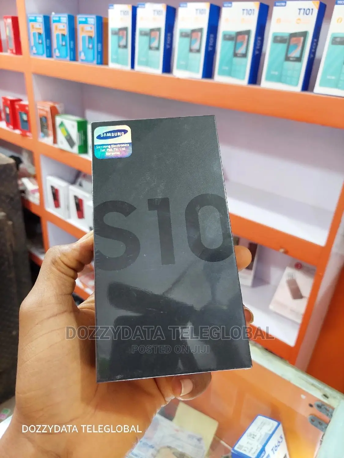 New Samsung Galaxy S10 128 GB