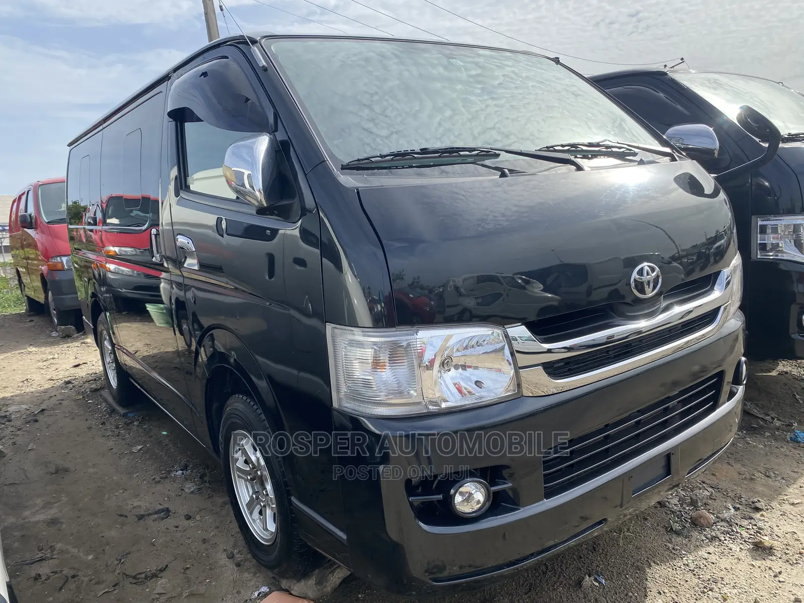 Toyota HiAce 2010 Black