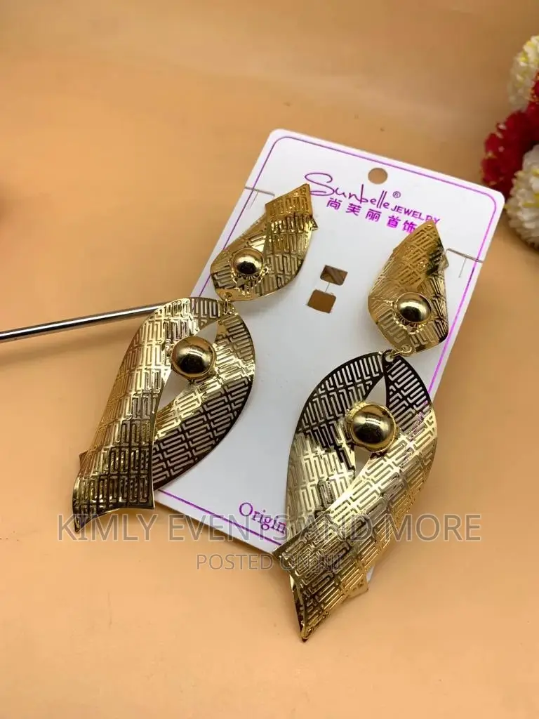 High Quality Non Fade Sunbelle Earings