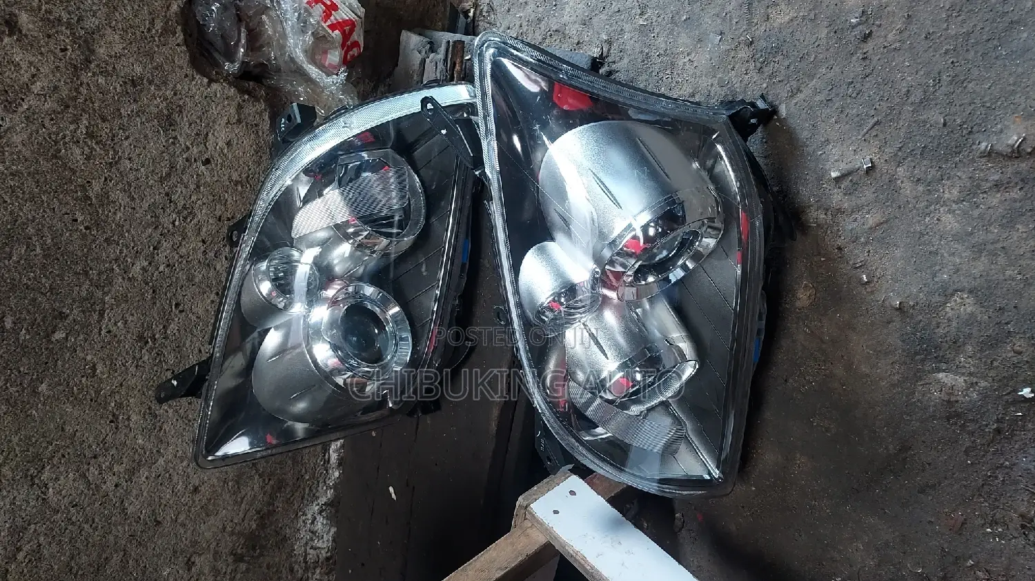 Headlamp Toyota Avensis 2007