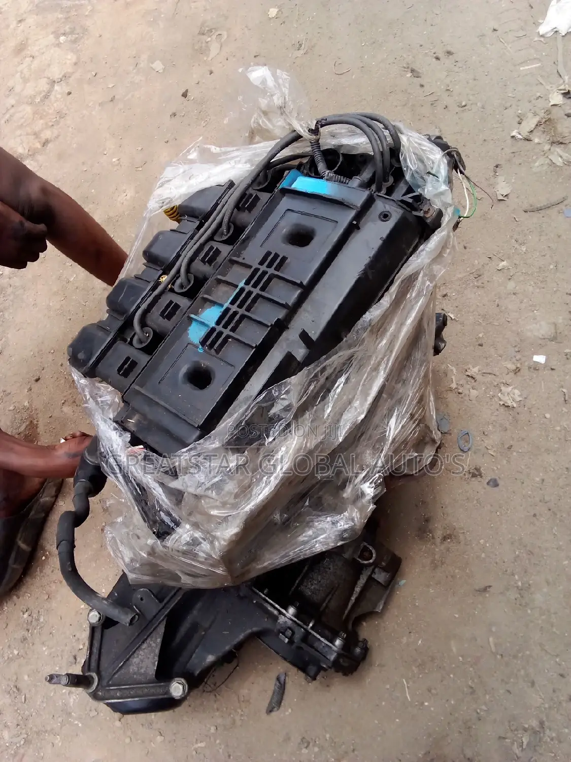 Renault Sandero Engine and Gear