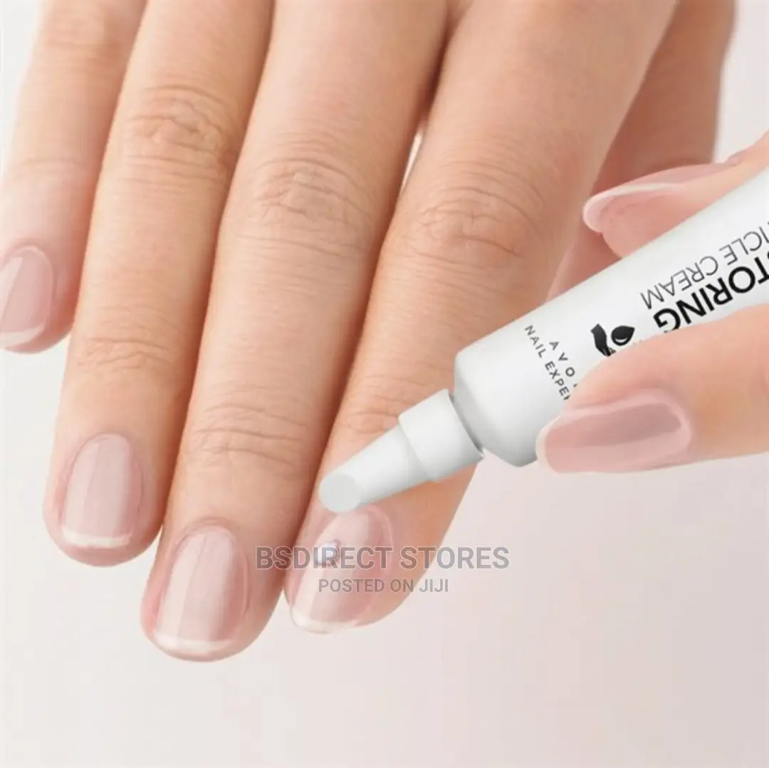AVON Nail Experts Restoring Cuticle Cream Aloe Vera Vitamine