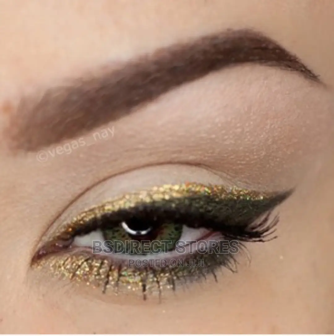 Avon Mark. Gel Paint Jar Eyeliner Gold. Shimmering Finish