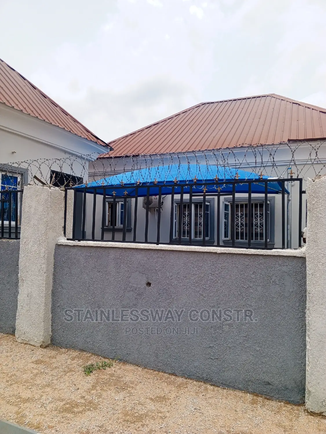 Carport Fim Blue