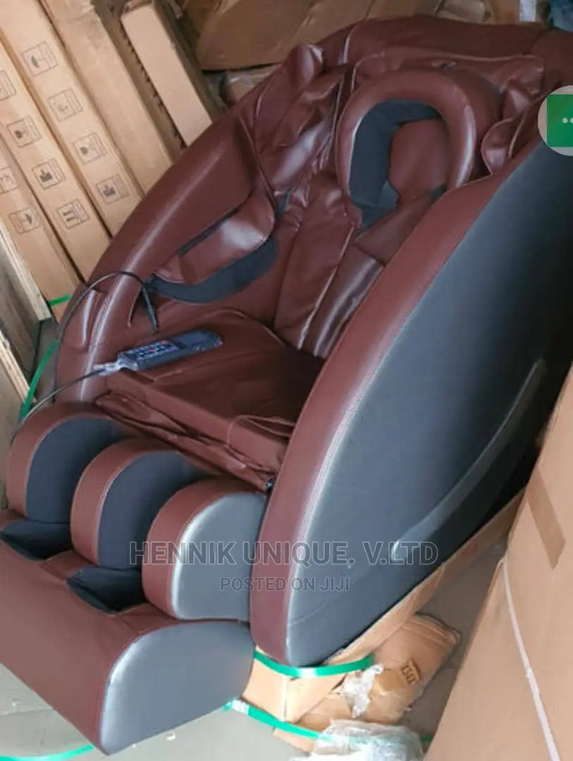 Big Sitting Full Body MASSAGE CHAIR