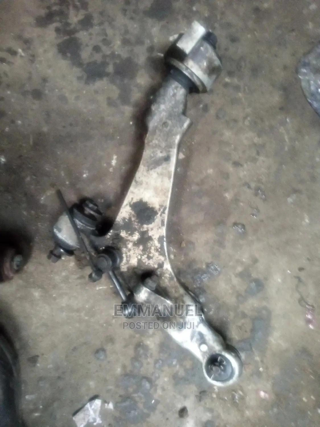 Front Lower Arm Lexus Is250 and Lexus Gs300