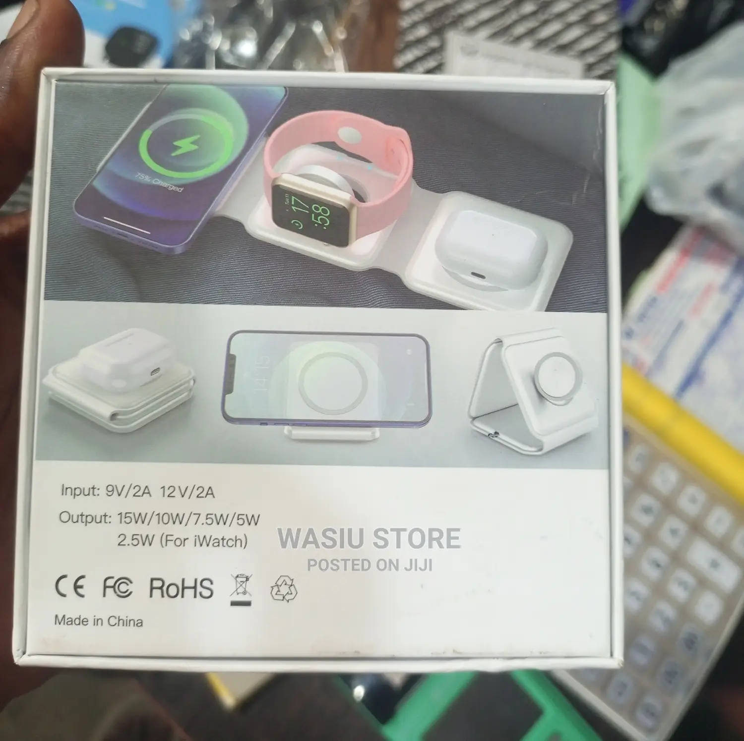 Magnetic Foldable 3 in 1 Charging Station