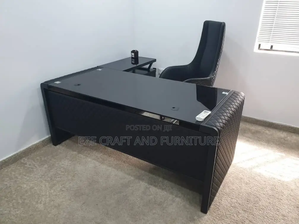Glass 1.6m Table Black