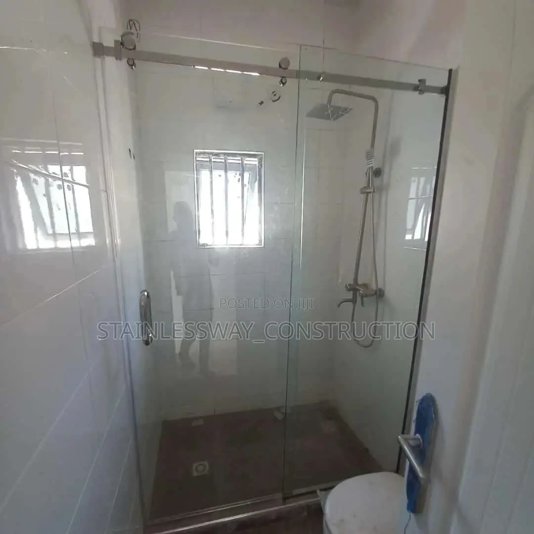 SWC Shower Cubicle