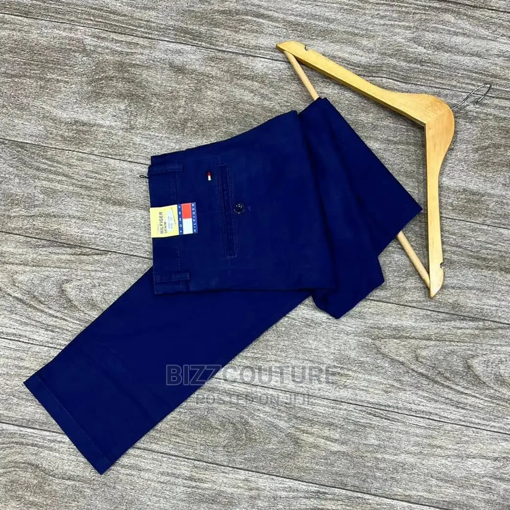 Original TOMMY HILFIGER CHINOS TROUSER Available in Store