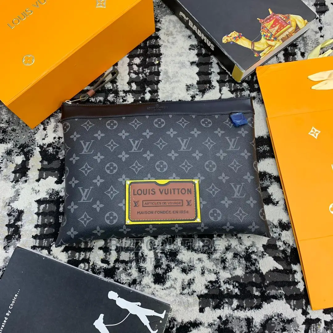 Original LOUIS VUITTON Cluches Bags Available in Store