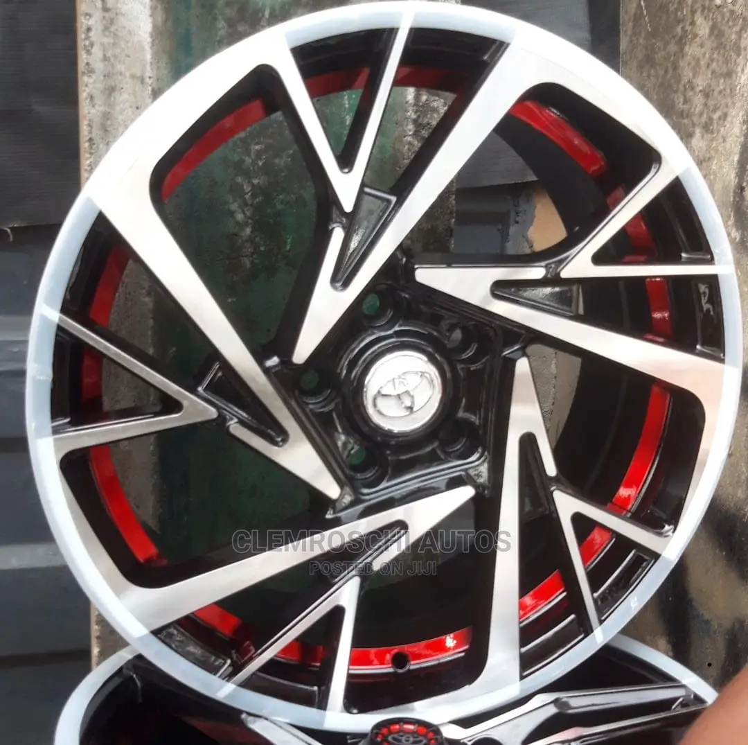 High Quality Certified Certified Alloyed Rims Lots of Sizes
