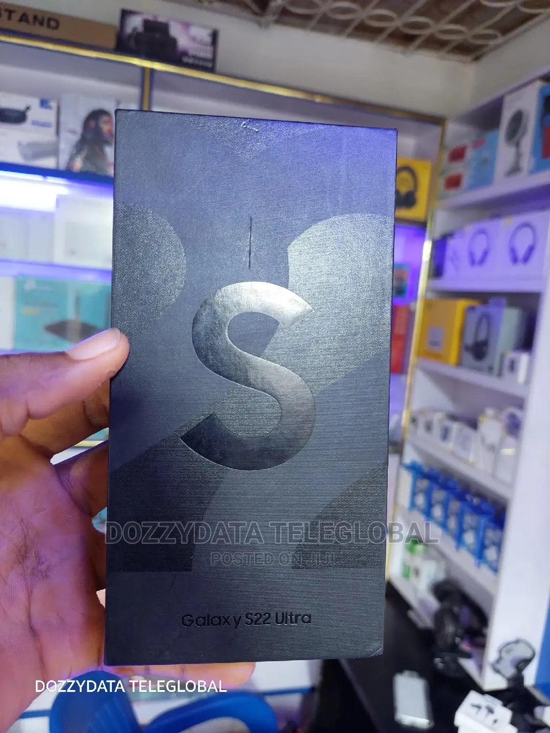 New Samsung Galaxy S22 Ultra 5G 512 GB