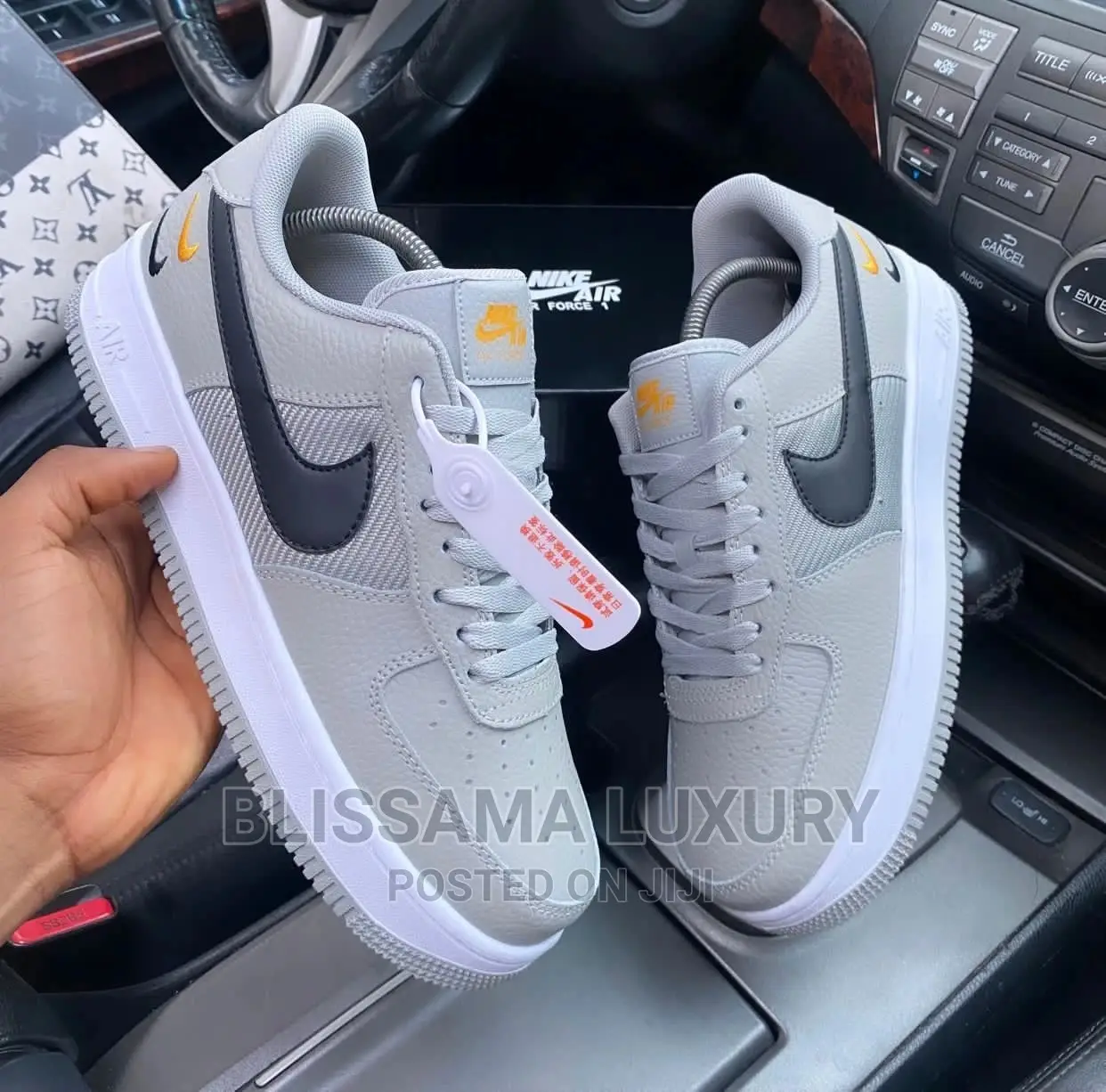 Nike Airforce 1 Low Double Swoosh Sneakers