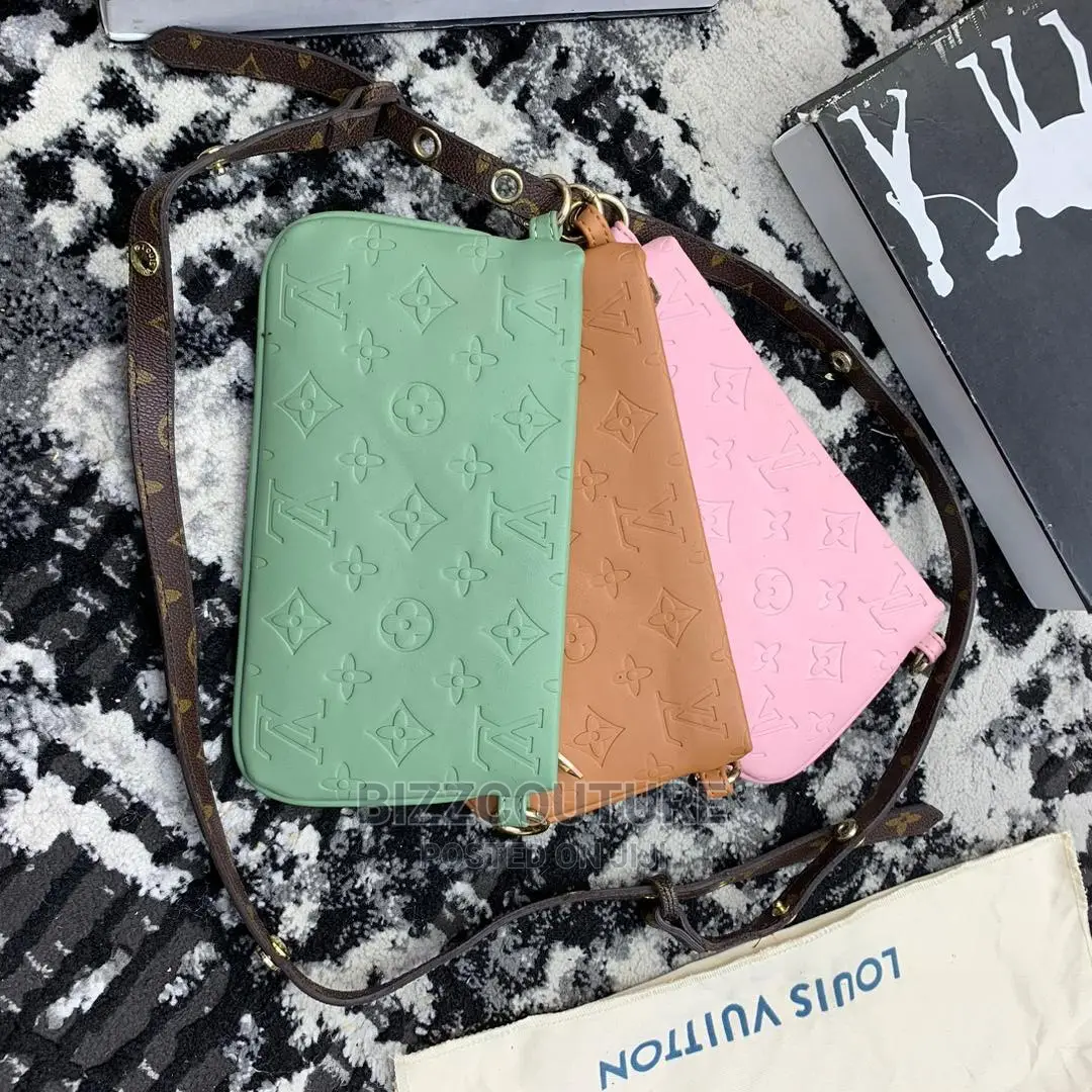 Original LOUIS VUITTON Clutches Bags Available in Store