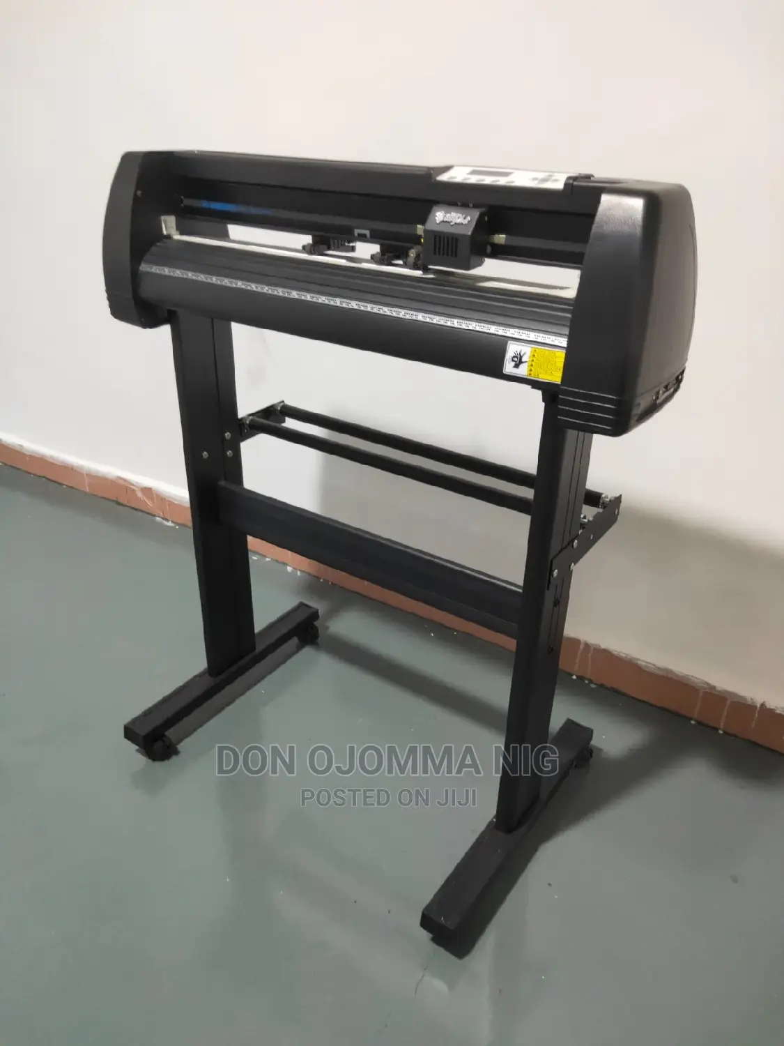 Yinghe Cutting Plotter Machine 720j