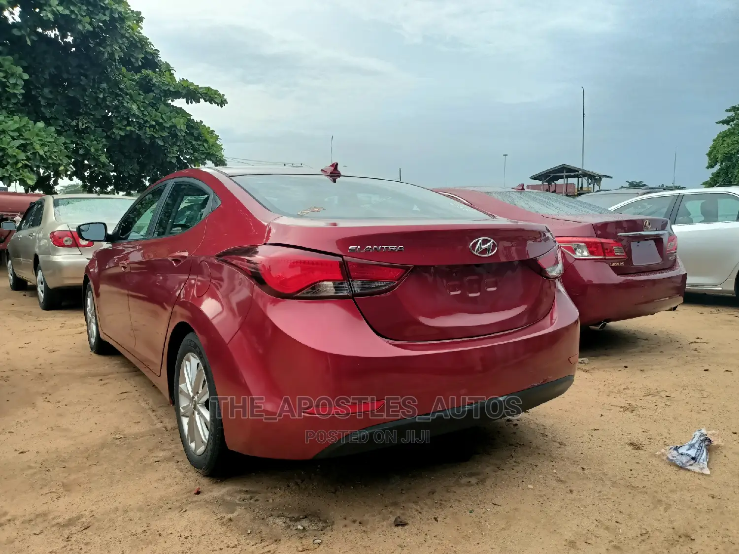 Hyundai Elantra 2016 Red