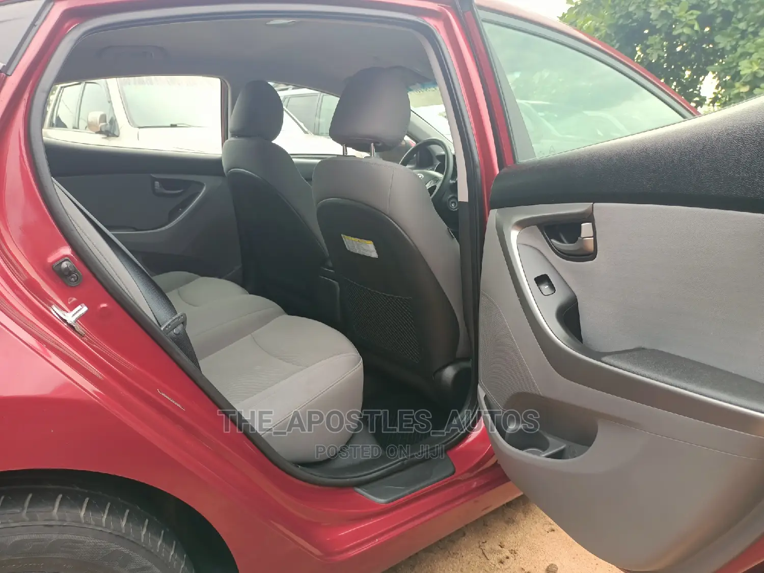 Hyundai Elantra 2016 Red