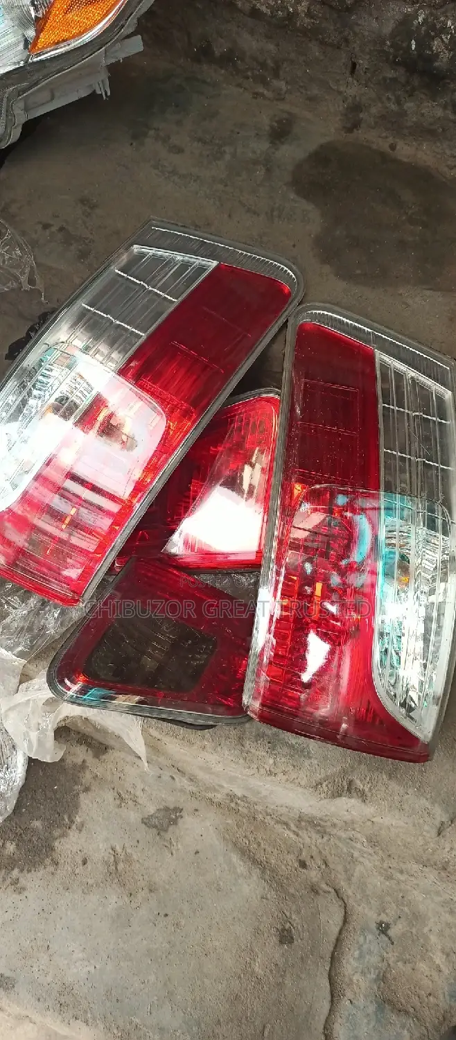 Complete Back Lights for Avensis 2010 Saloon Type