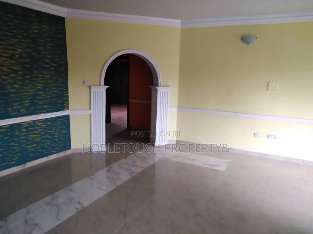 3bdrm Block of Flats in Thomas Estate Ajah for Sale