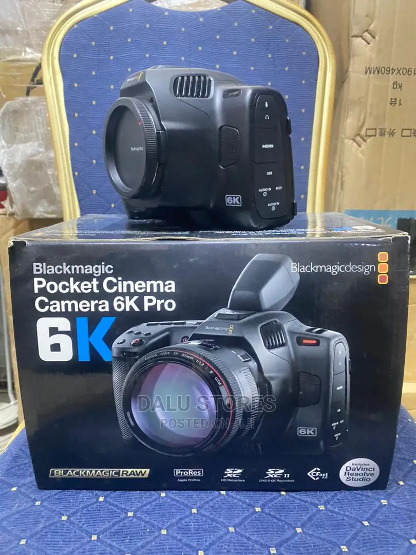 Blackmagic Design Pocket Cinema Camera Pro (Canon Ef)